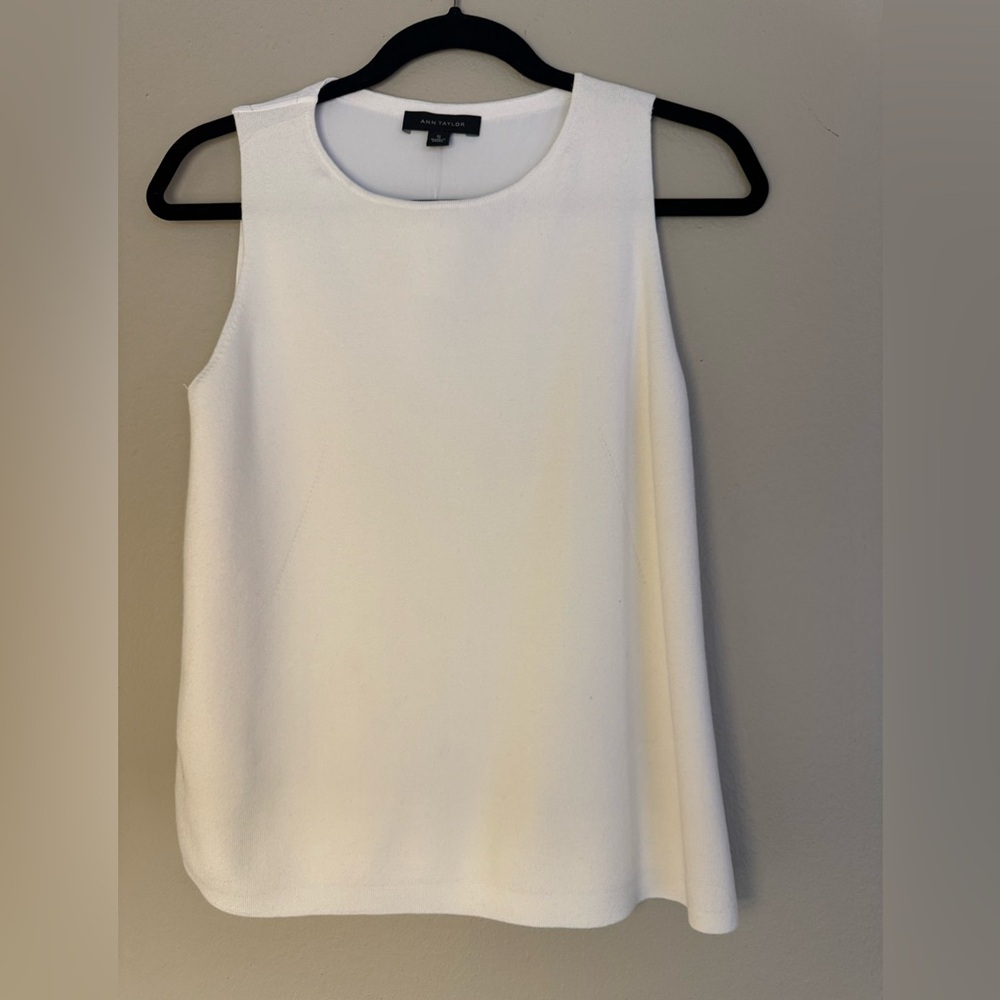 NWT - Ann Taylor White Sleeveless Top - Size Small